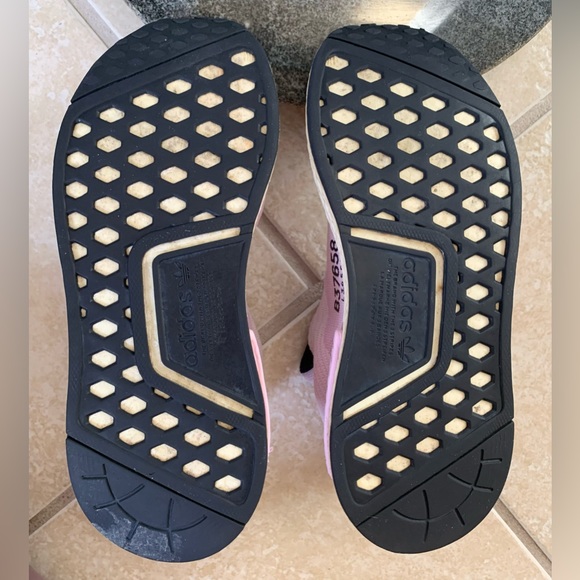 Adidas B37658 Boost R34567 women’s athletic running tennis shoes size 6 - Picture 5 of 17